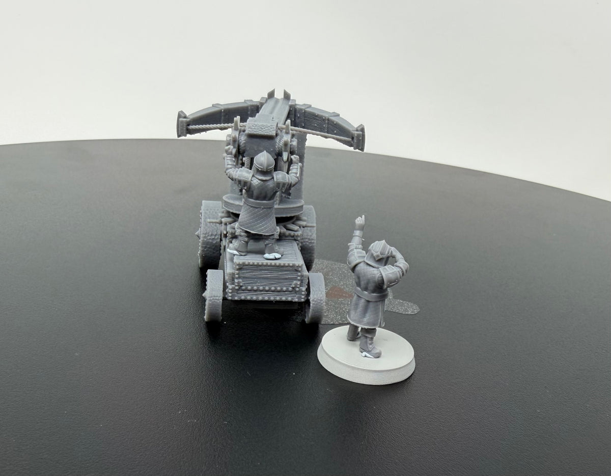 Dwarven Ballista with crew
